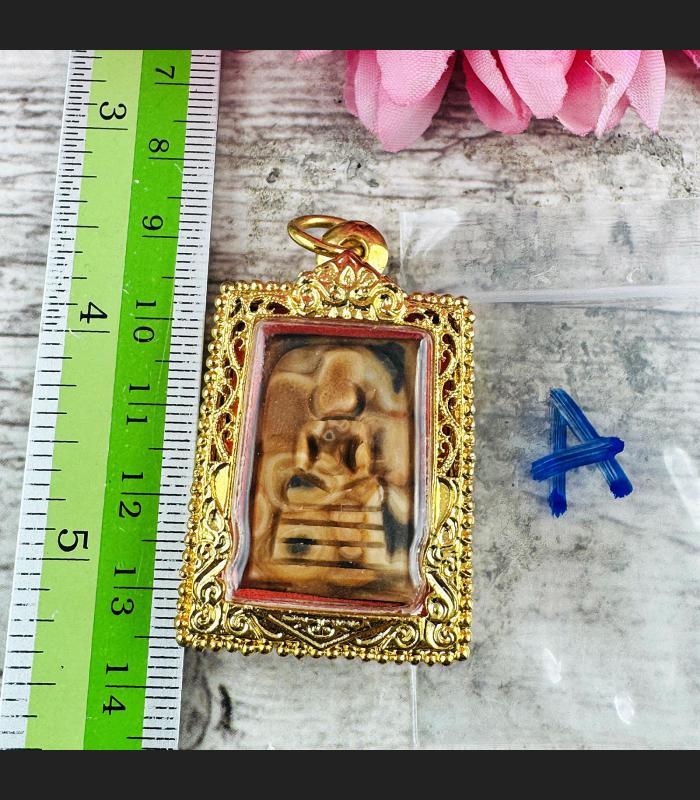 HinPhraTad SamRoiYod Somdej Buddha Relic Sarira Dot Stone Rich Thai Amulet 17309